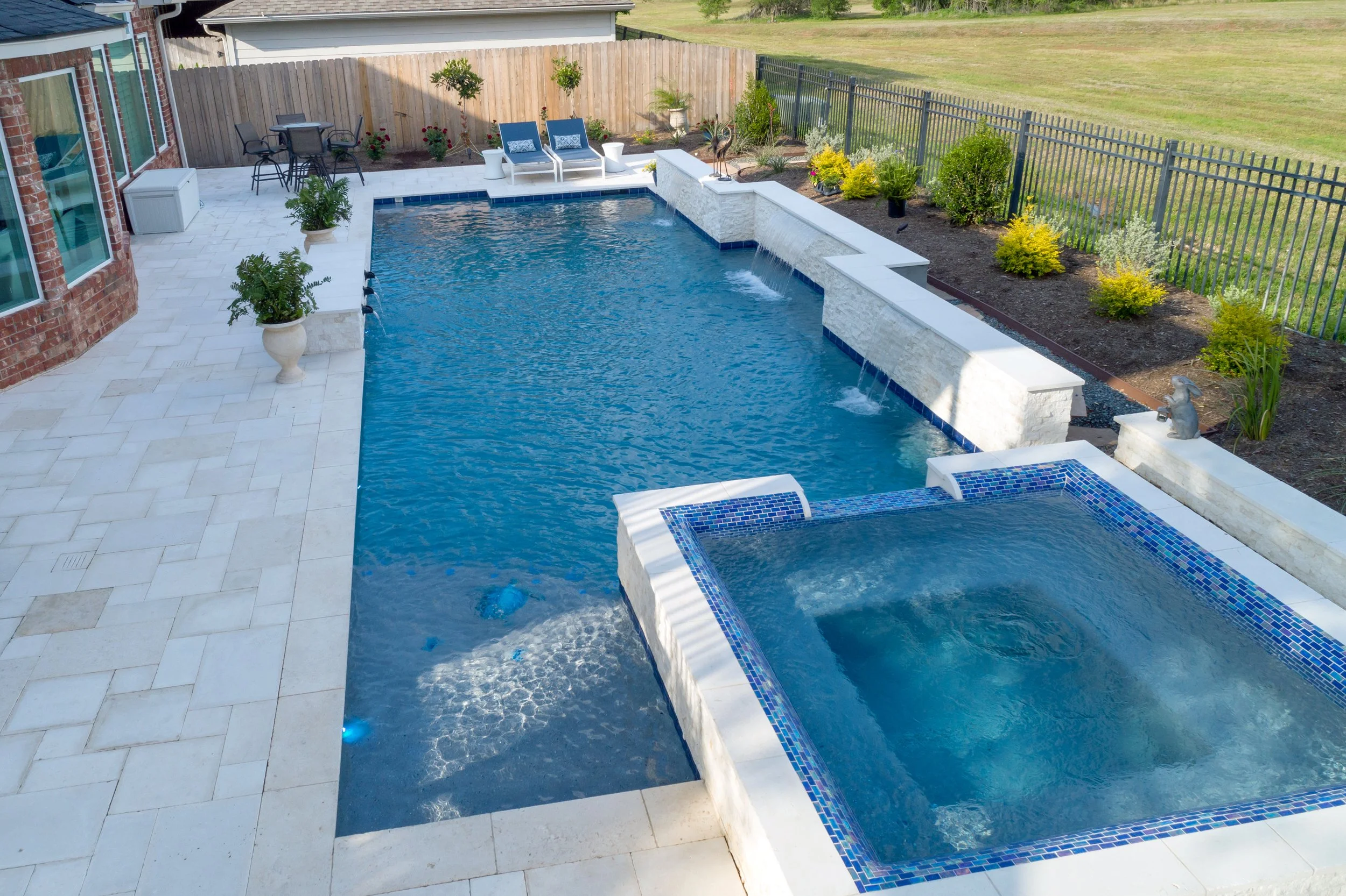 Custom Pool Builds — Custom Fit Pools