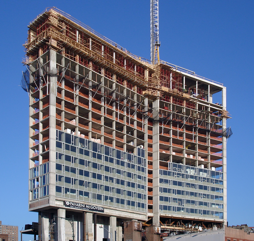 The Standard Highline under construction in November 2007