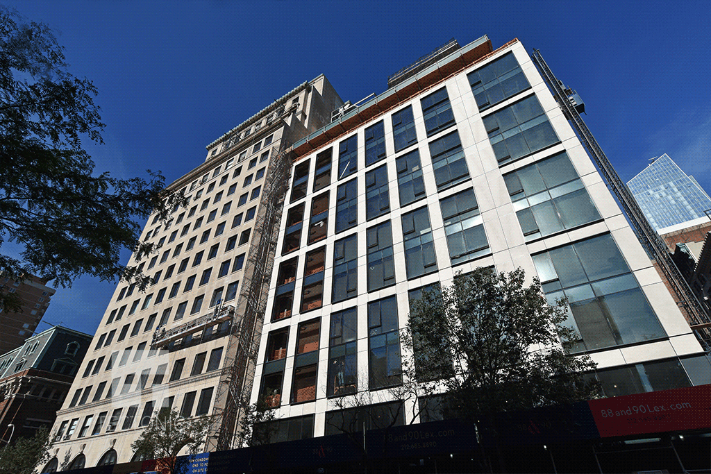 Looking up from Lexington Avenue