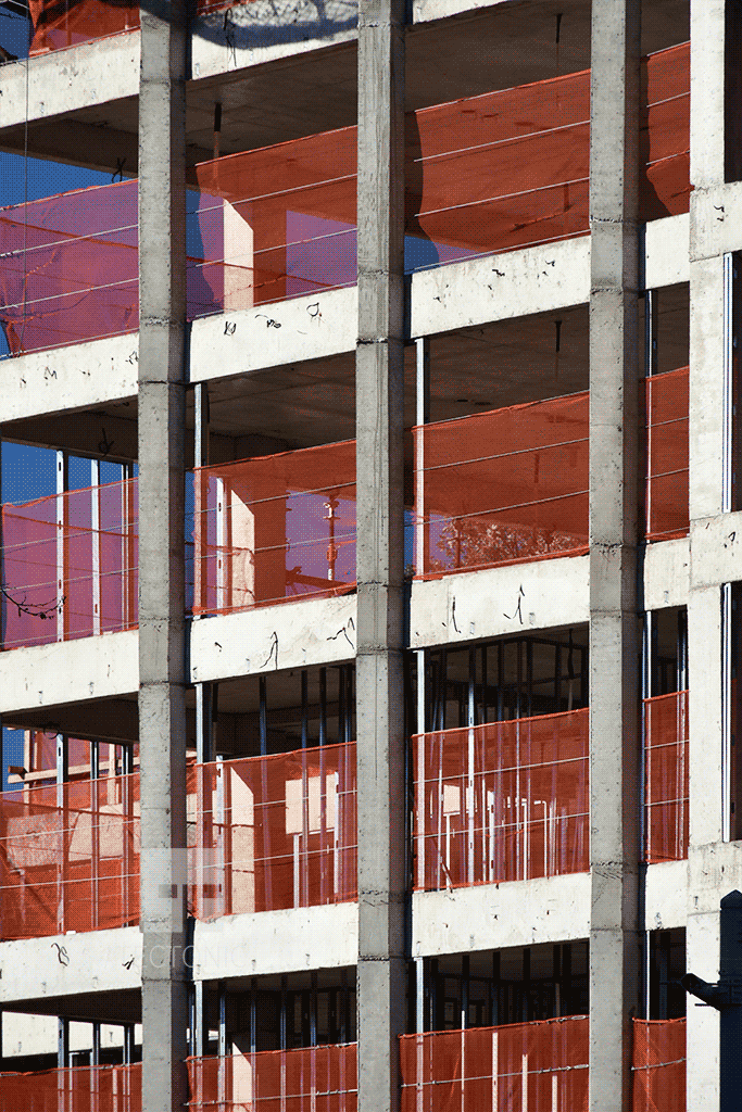 Columns along 11th Street