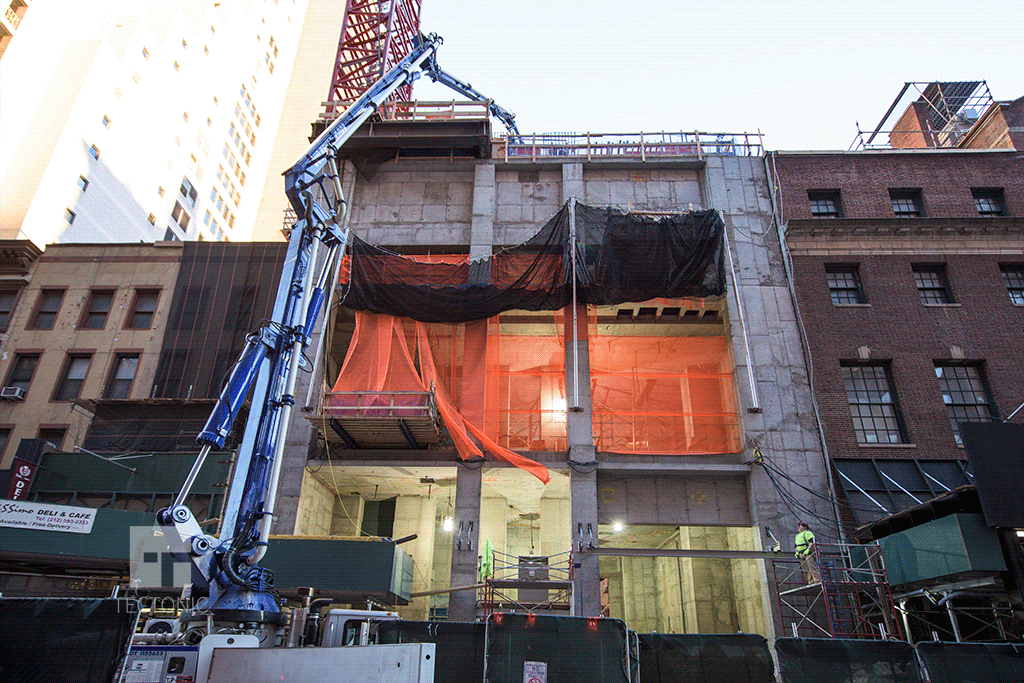 Looking up from East 60th Street