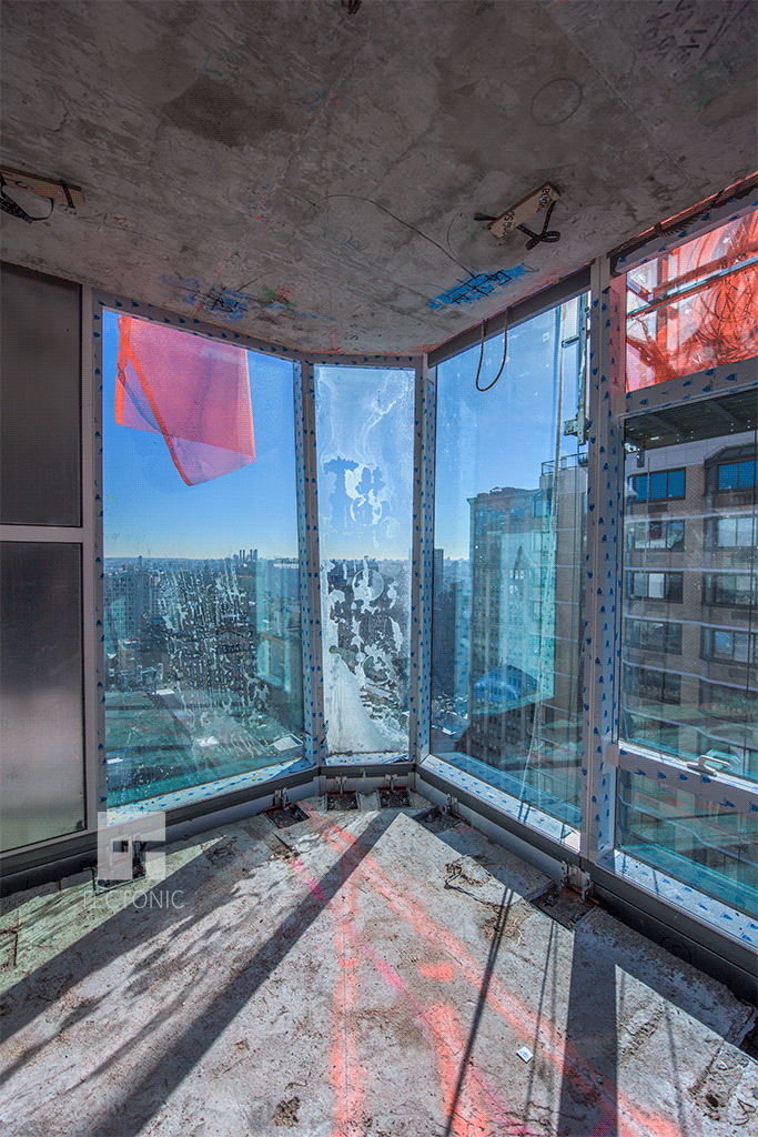 Southeastern corner chamfer on the 20th floor