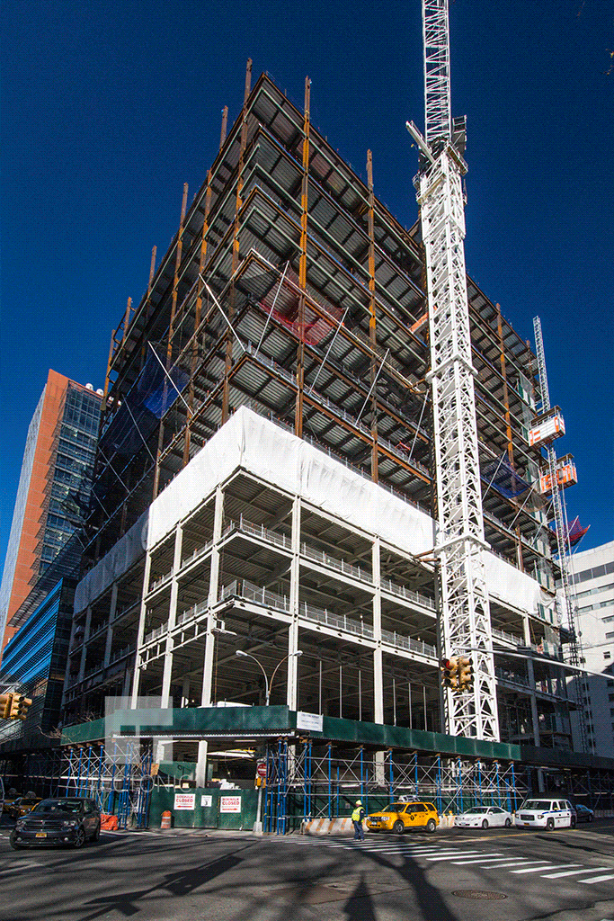 View northward along York Avenue