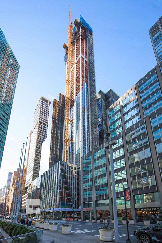 Viewed from the east along Lexington Avenue