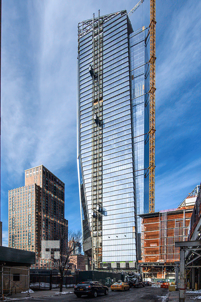 ooking westward from West 31st Street