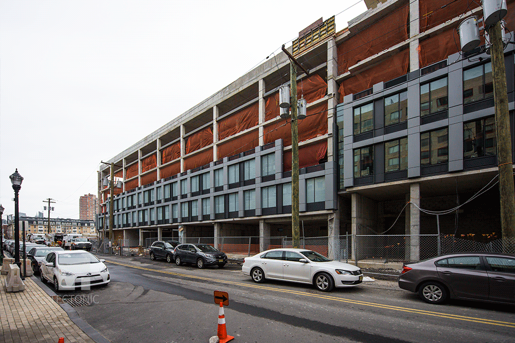 Base along Park Avenue