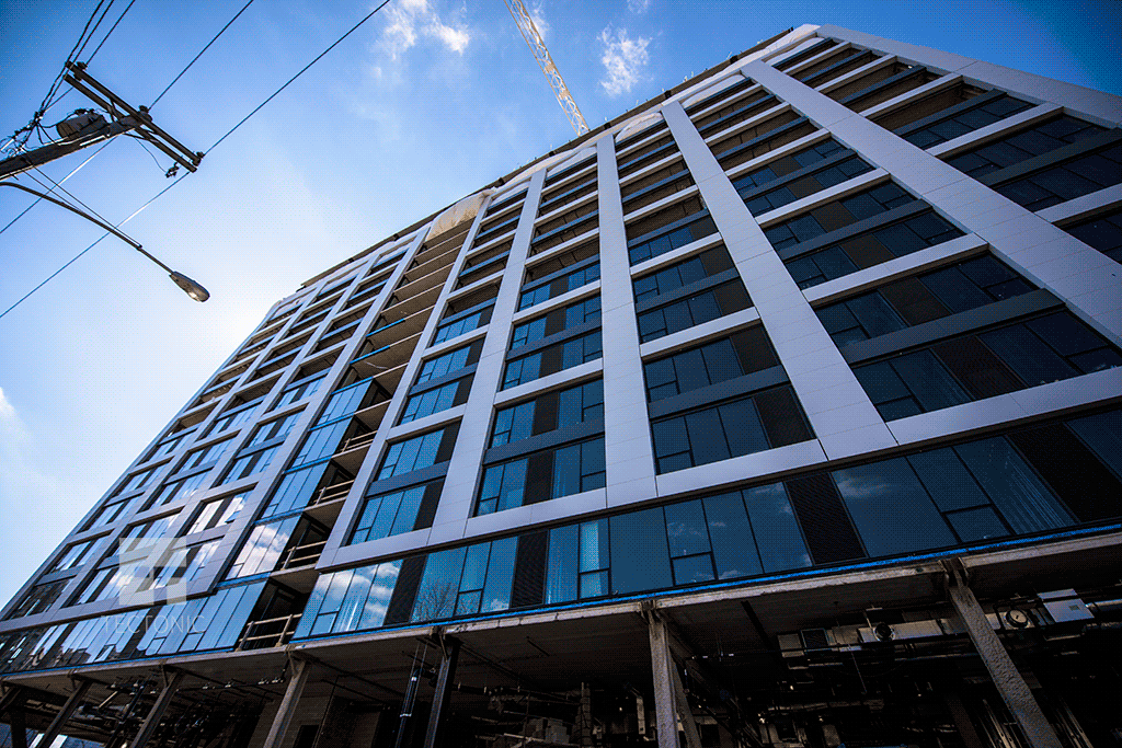 Looking up from North 18th Street