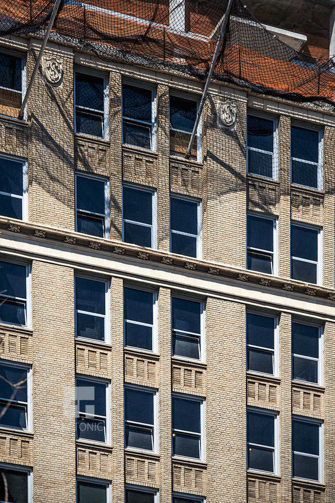 Facade over Park Avenue South