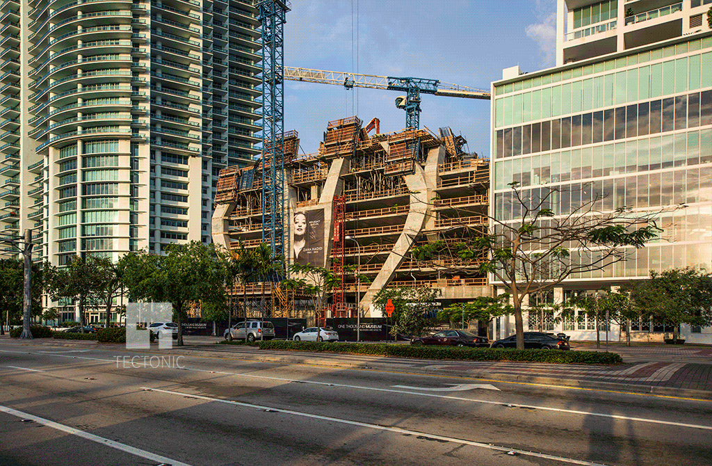 Looking southwest along Biscayne Boulevard
