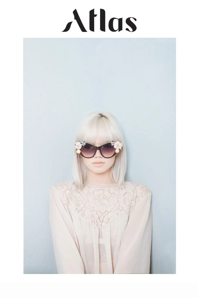 ATLAS MAGAZINE - ZOE ON BLUE