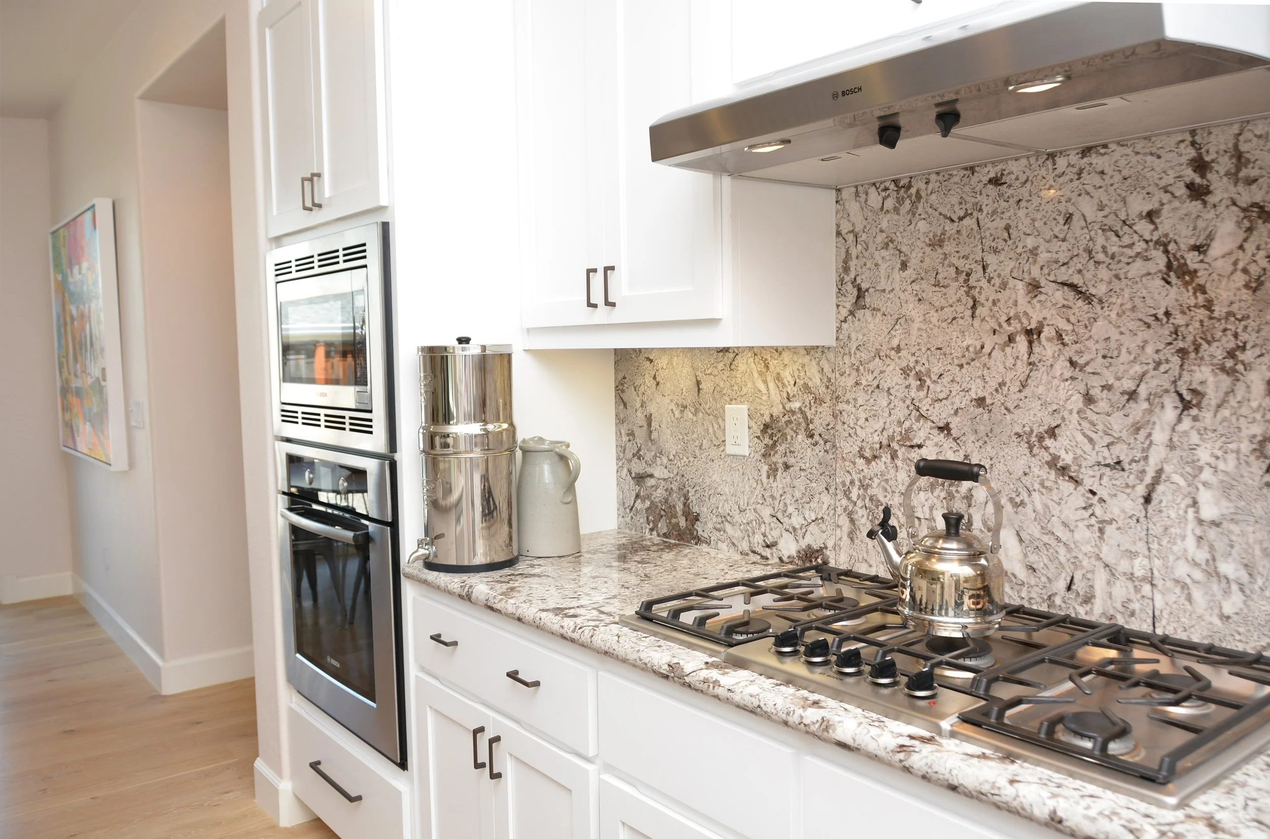 Kitchen_2.jpg