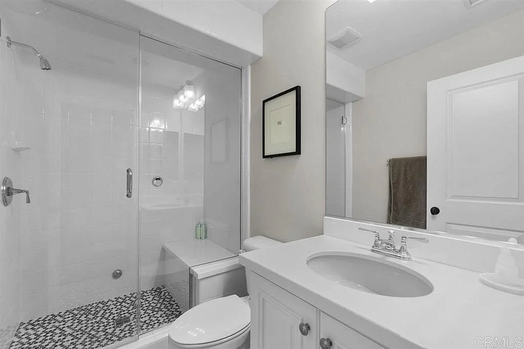 guest bath.jpg