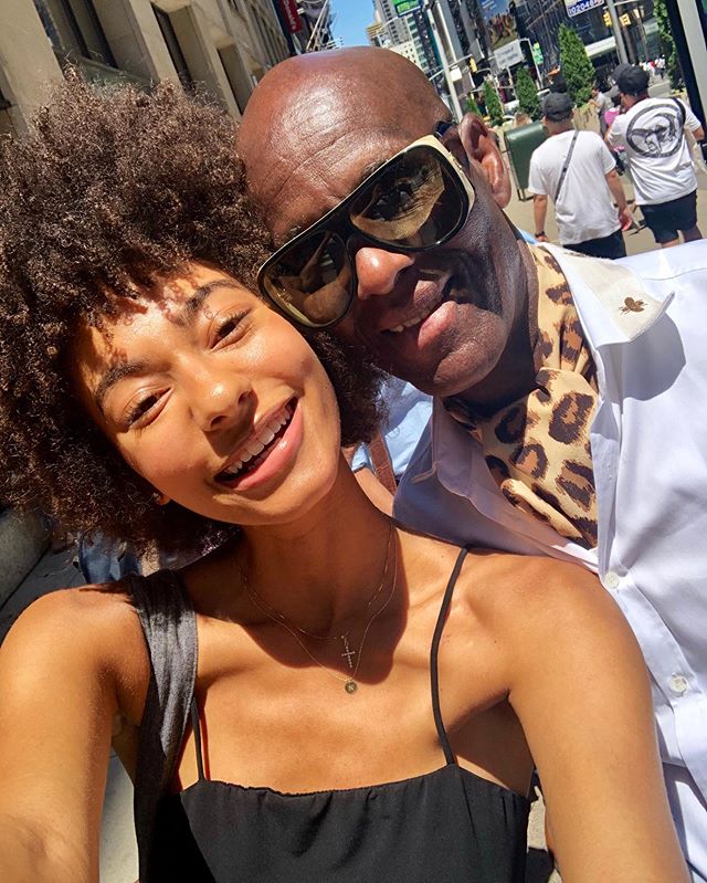 Just bumped into @dapperdanharlem while I was on a FaceTime call, I saw him crossing the street in the fashion district and I&rsquo;m like &ldquo;OMG, gotta go!&rdquo; *click* ☎️ .

I went up to him and asked him if he&rsquo;s Dapper Dan, yes I asked