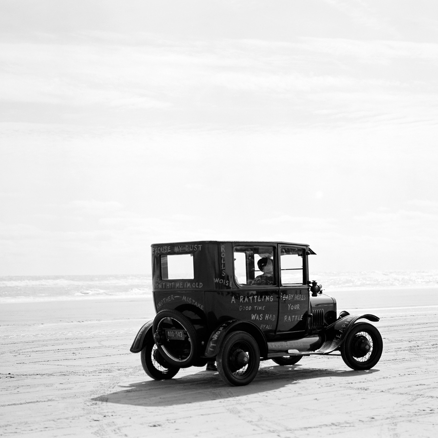024-Siousca-Photography+The-Race-of-Gentlemen+Philadelphia-Film-Photographer+Hasselblad.jpg