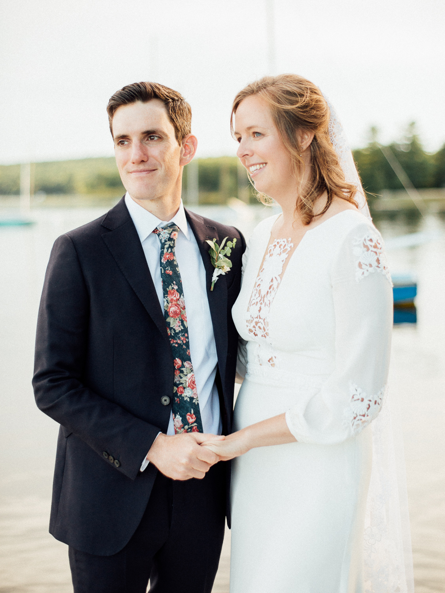 054-siousca-maineweddingphotographer-backyardwedding-mainewedding.jpg