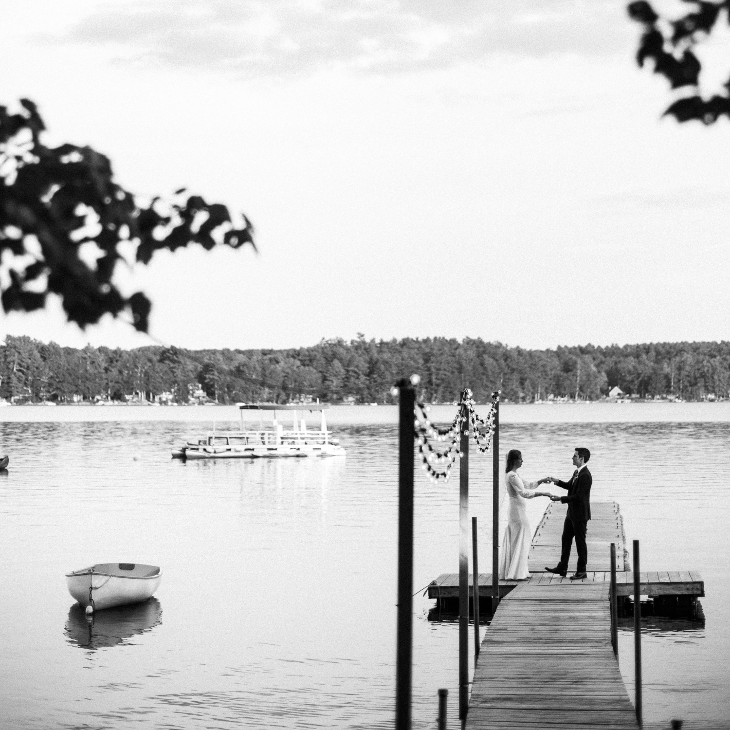058-siousca-maineweddingphotographer-backyardwedding-mainewedding.jpg