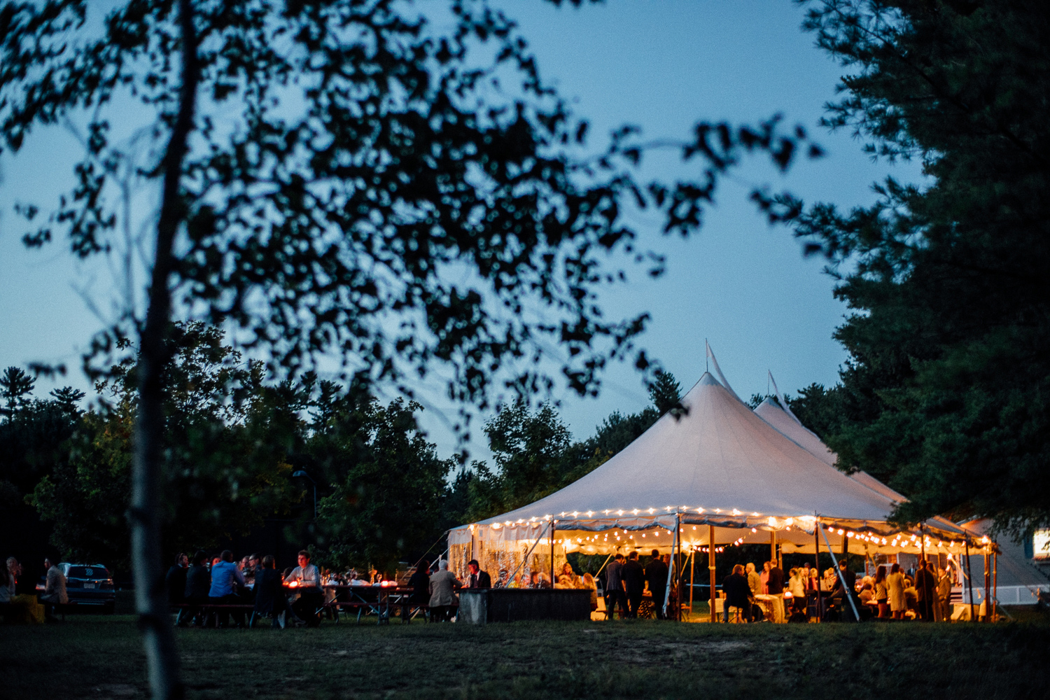 076-siousca-maineweddingphotographer-backyardwedding-mainewedding.jpg