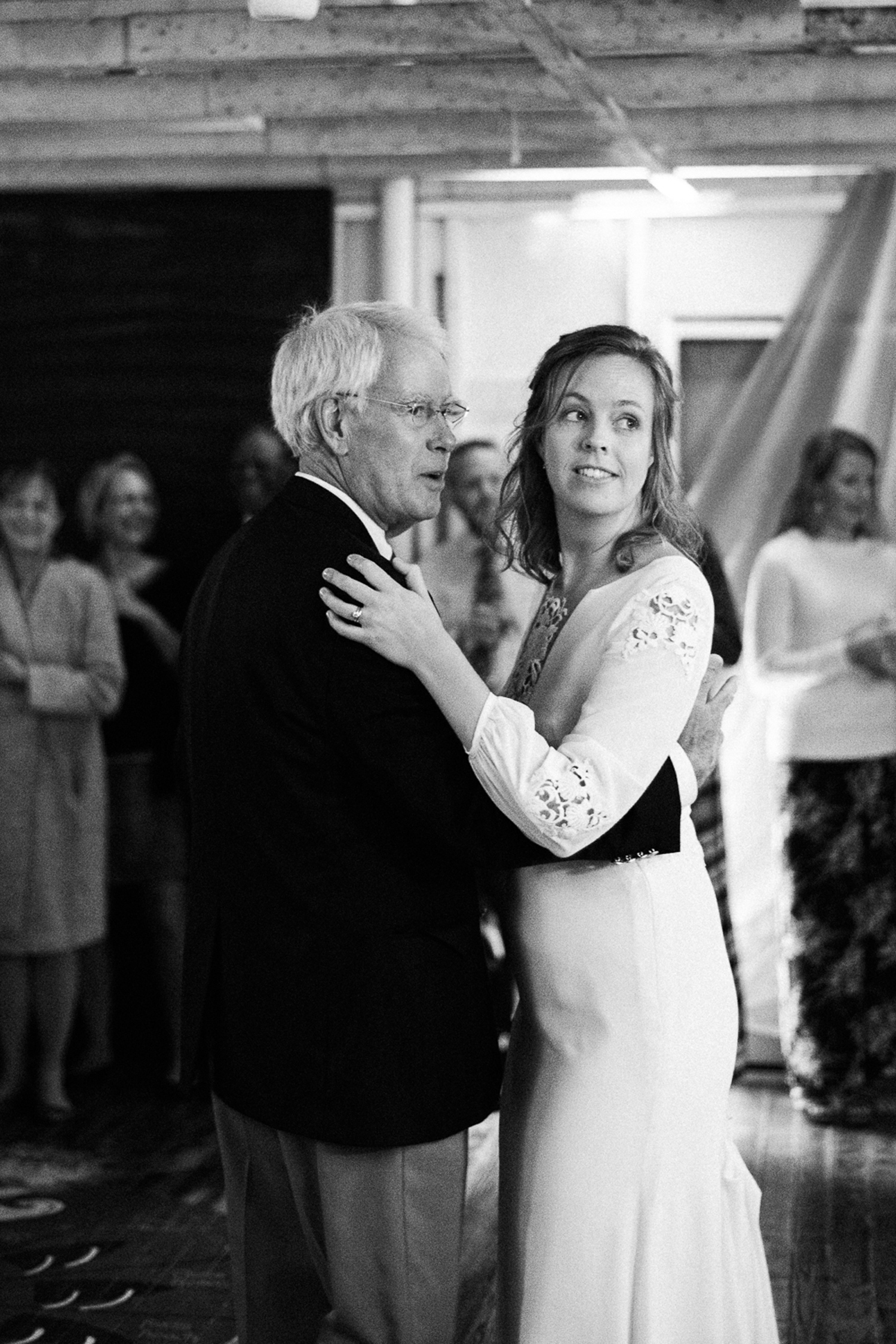 088-siousca-maineweddingphotographer-backyardwedding-mainewedding.jpg