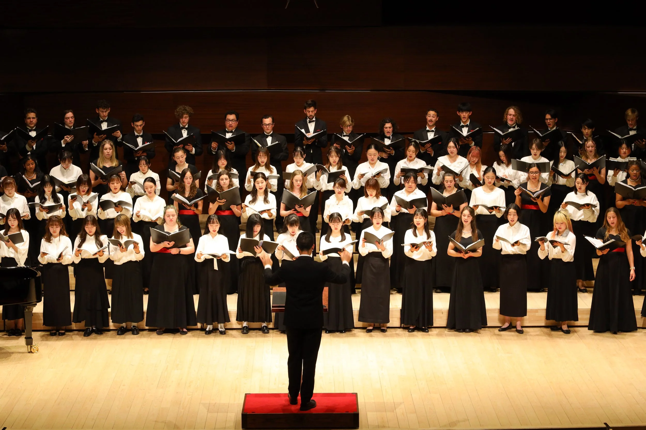 Westmont College Choir performs in Tokyo, Japan