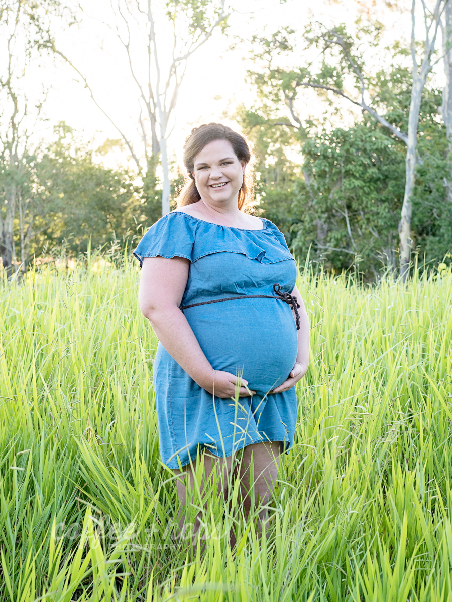 Hannah during her maternity session on McGregor's Farm in Mackay