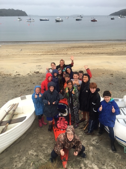 Halfmoon Bay School kids, T2 and Red
