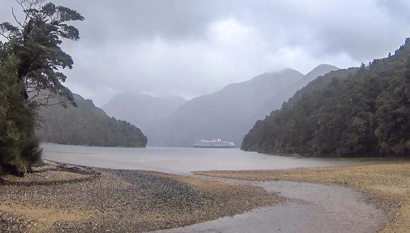 Huge cruise liner in Neck Sound