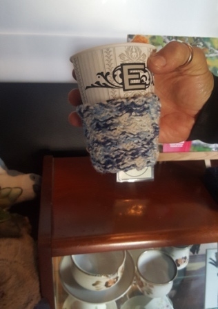 Retro Knitted Coffee Cup Collars. 