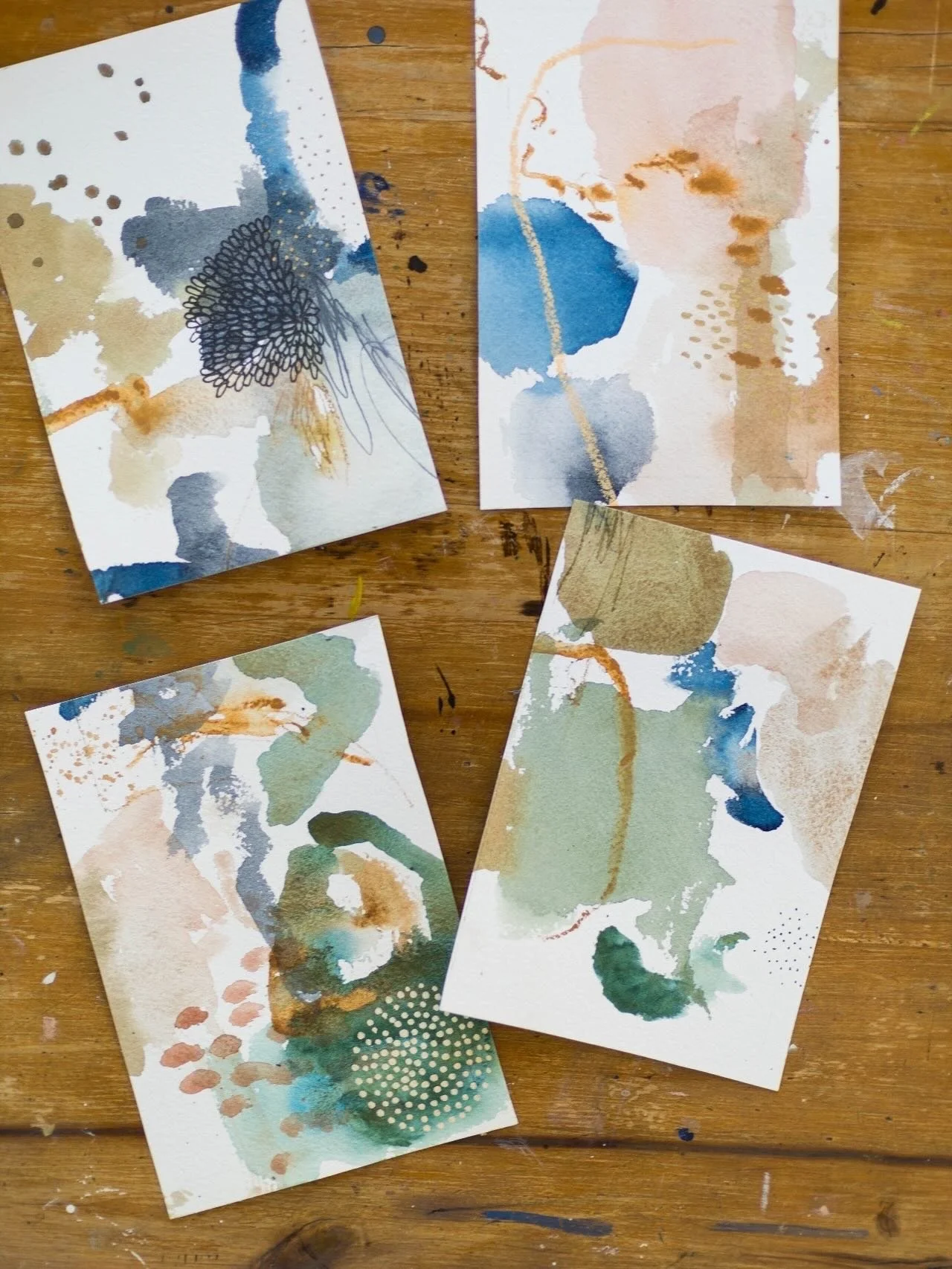 A closer look at the crops from yesterday&rsquo;s painting and how they look once you add a mat. You can also add more details and refine further. Such a great tool to have up your sleeve. I have mat boards in different sizes &ndash; so helpful!! 
⠀⠀