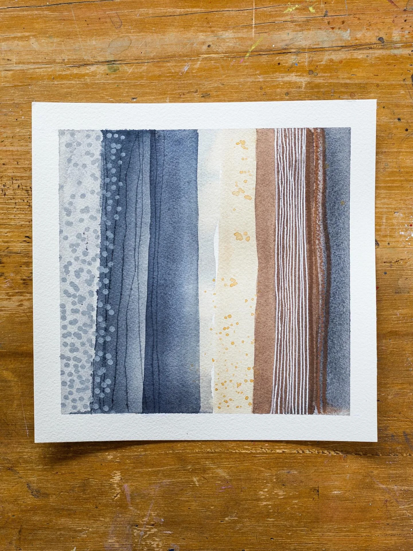 What are we feeling today, stripes or circles?
⠀⠀⠀⠀⠀⠀⠀⠀⠀
Are you drawn to structure and repetition, or something softer and more organic?
⠀⠀⠀⠀⠀⠀⠀⠀⠀
Both of these approaches are something we explore inside Marks &amp; Rhythm, and it&rsquo;s always so 