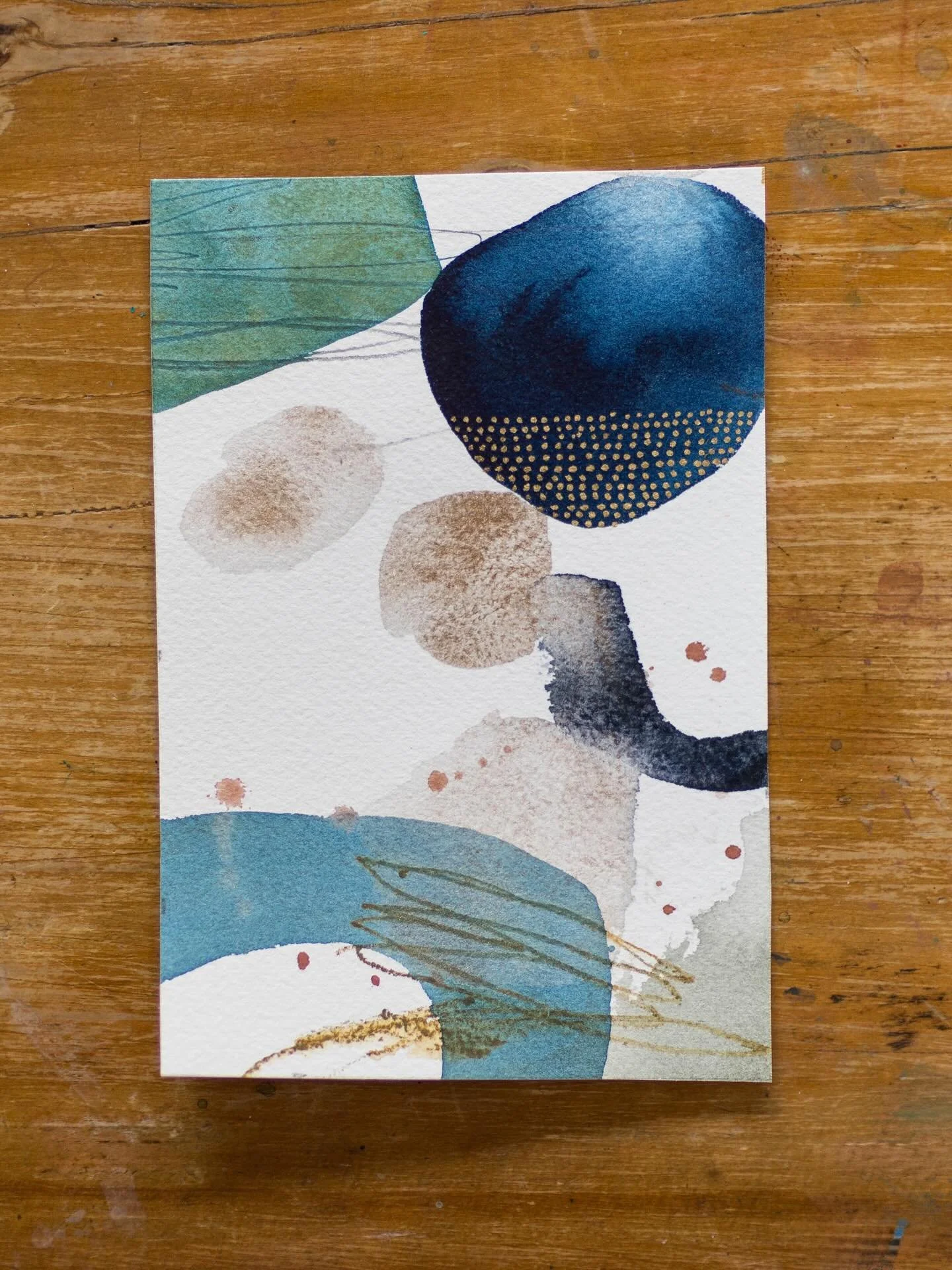 Abstract Minis 🎨✨ Here are some close-ups of the mini paintings featured in my free art lesson, Abstract Windows of Possibility. This lesson is available to watch for free as part of the Mastering Mixed Media Expo 2026. The event is on from 1-14 May