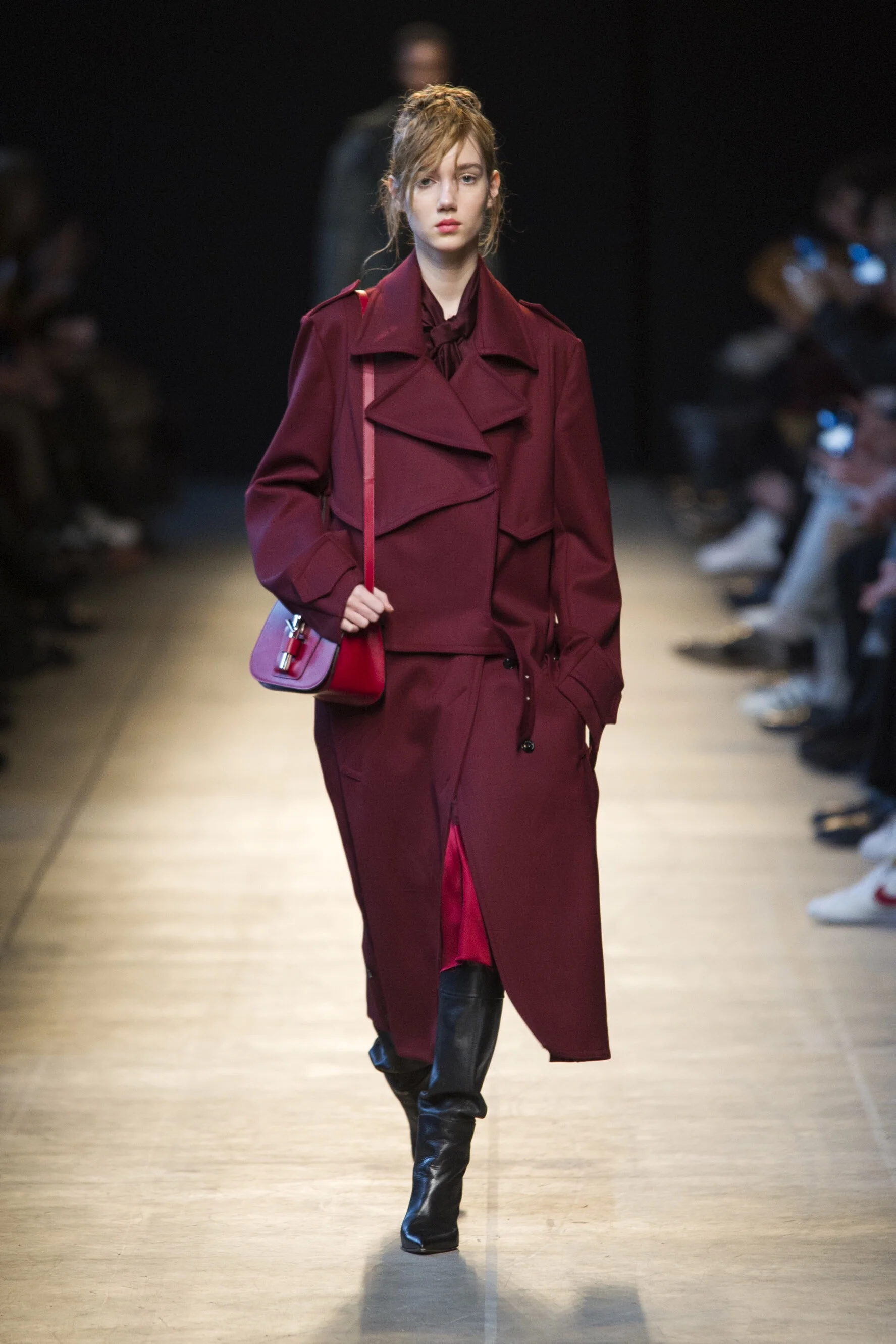 Oversized coat with a slither of silk - Costume National - photo Costume National