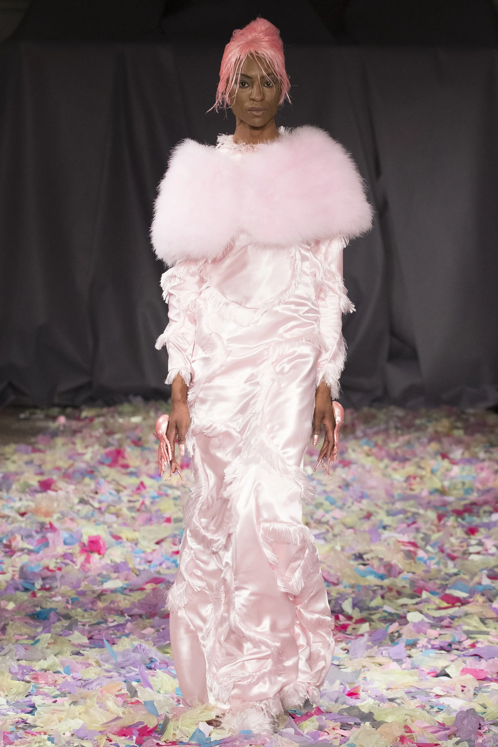 Ruffles - Vinand Omi