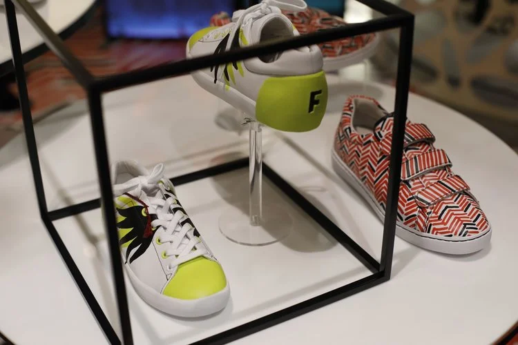 Nach den ganzen Shows in Milan, mit Kunst Thema, arbeitete ASH Footwear mit Künstler Filip Pagowski zusammen, um eine Limited Edition Capsule Herbst Kollektion für Herren und Damen Turnschuhe herzustellen.