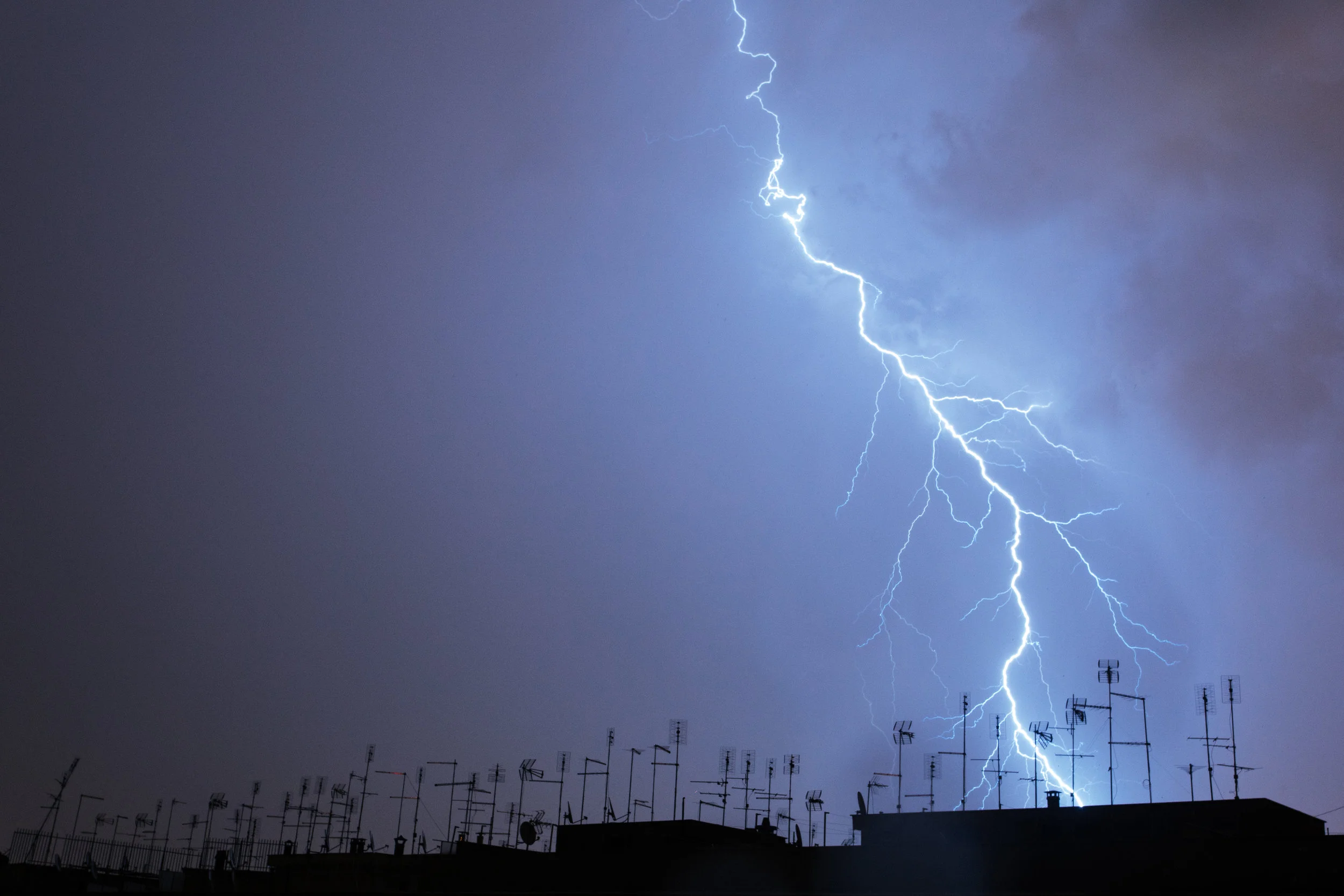 A cloud to ground lightning lit up the sky last night in Rome