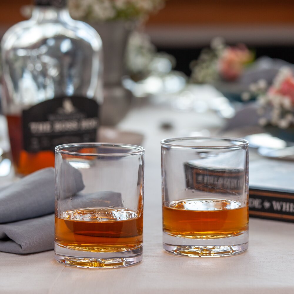Sæt tabellen op mave metal Handblown Whiskey Glass — AO Glass