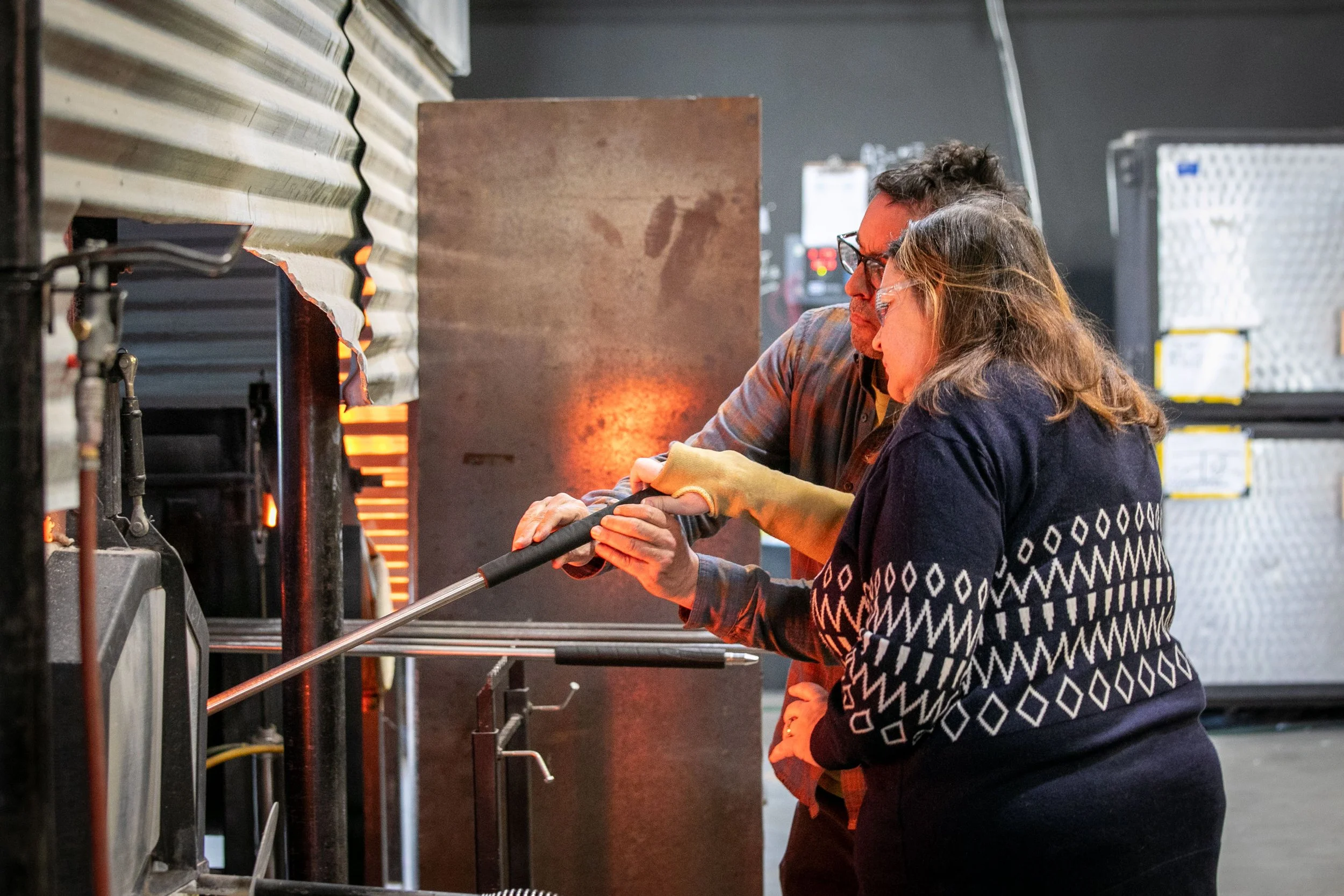 Gathering glass for a glass blowing class
