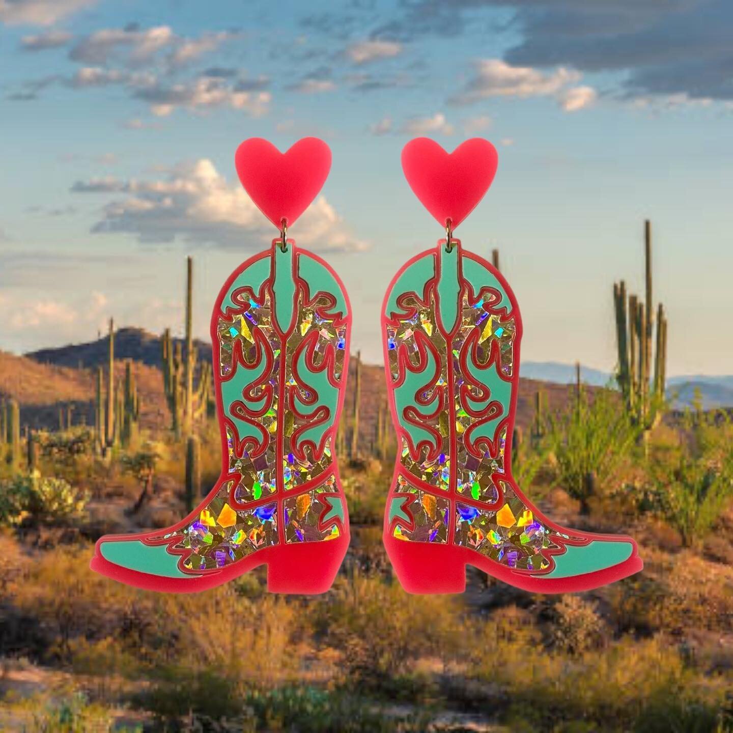 Our new cowboy boots come in a variety of colours (swipe to see some options) 💖💖💖

There will be a small drop of these happening on Friday 8pm GMT, get ready to level up for the hoe down 🤠💖🌵

#rodeoready