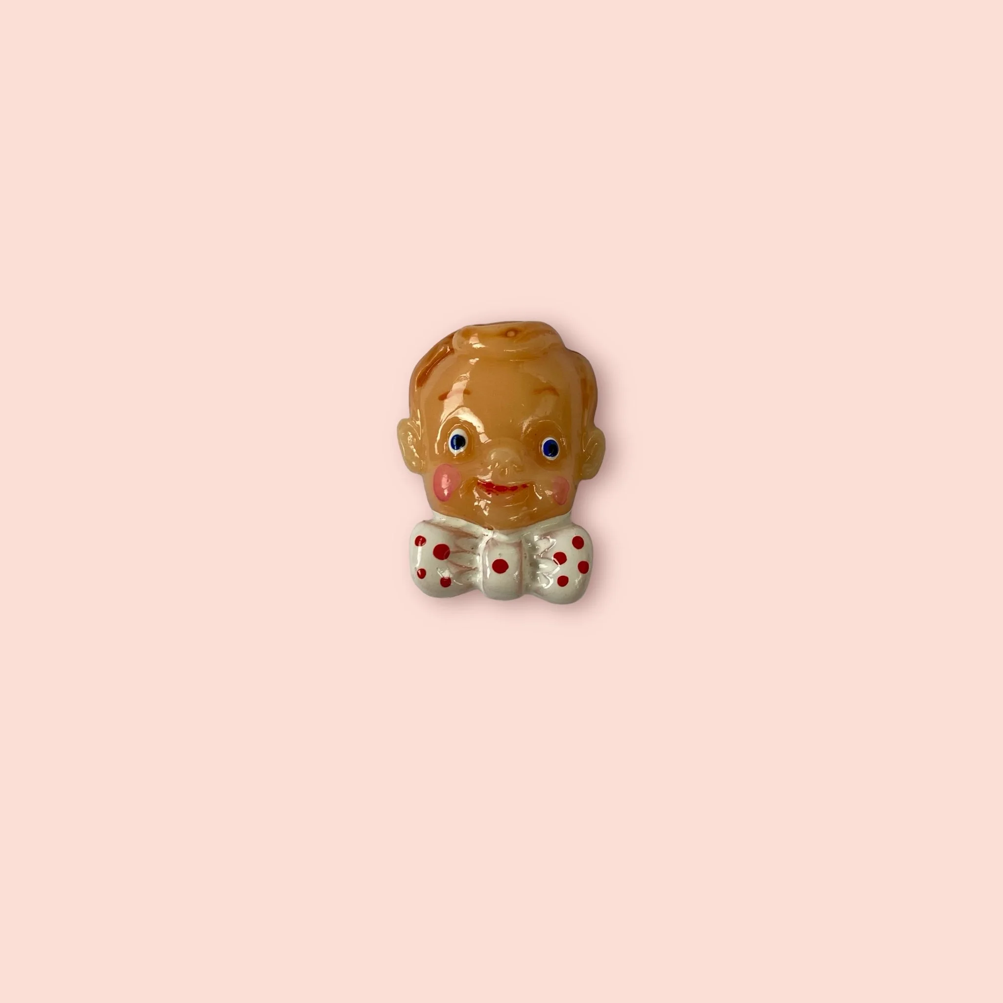 BABY BROOCH (B)