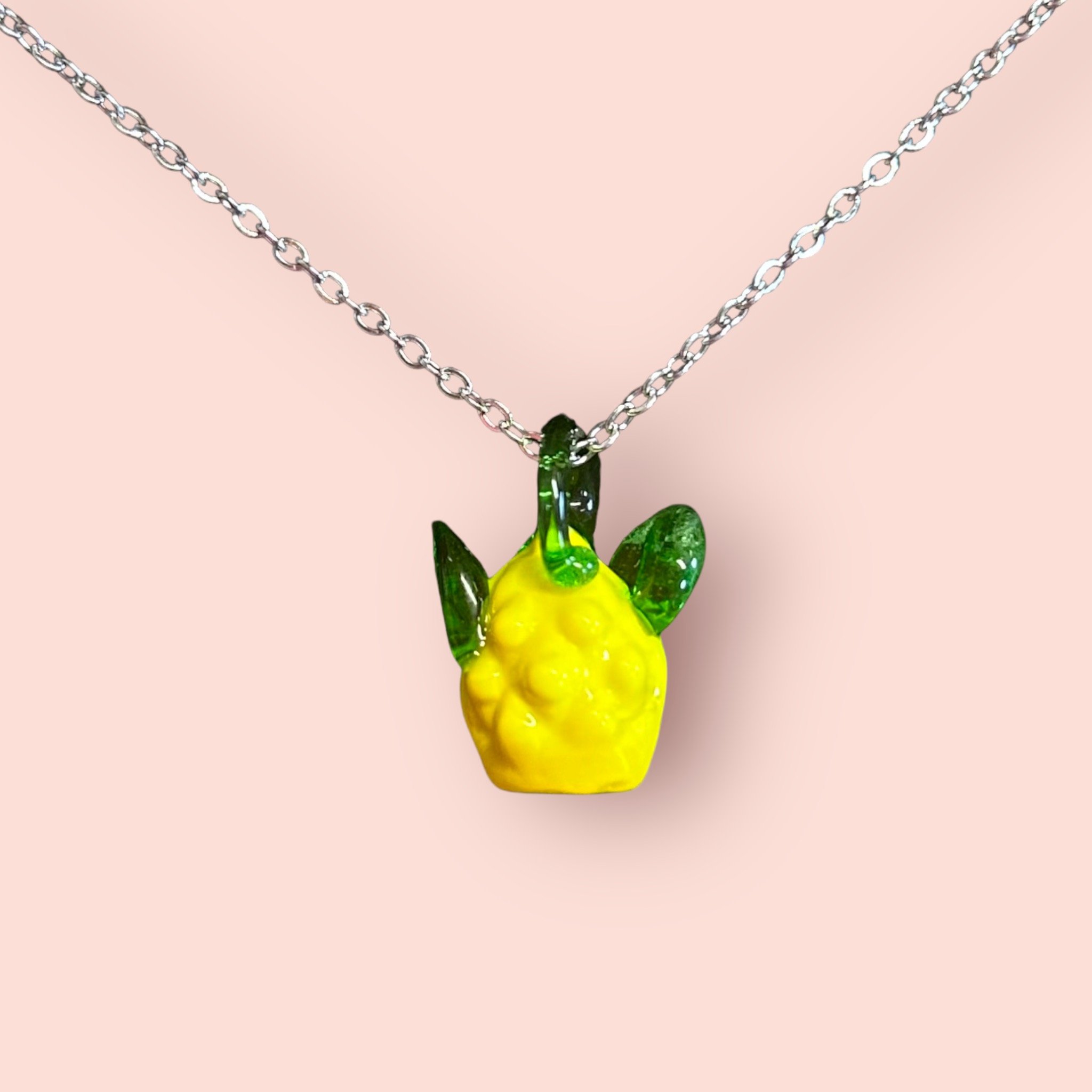 GLASS PINEAPPLE PENDANT NECKLACE