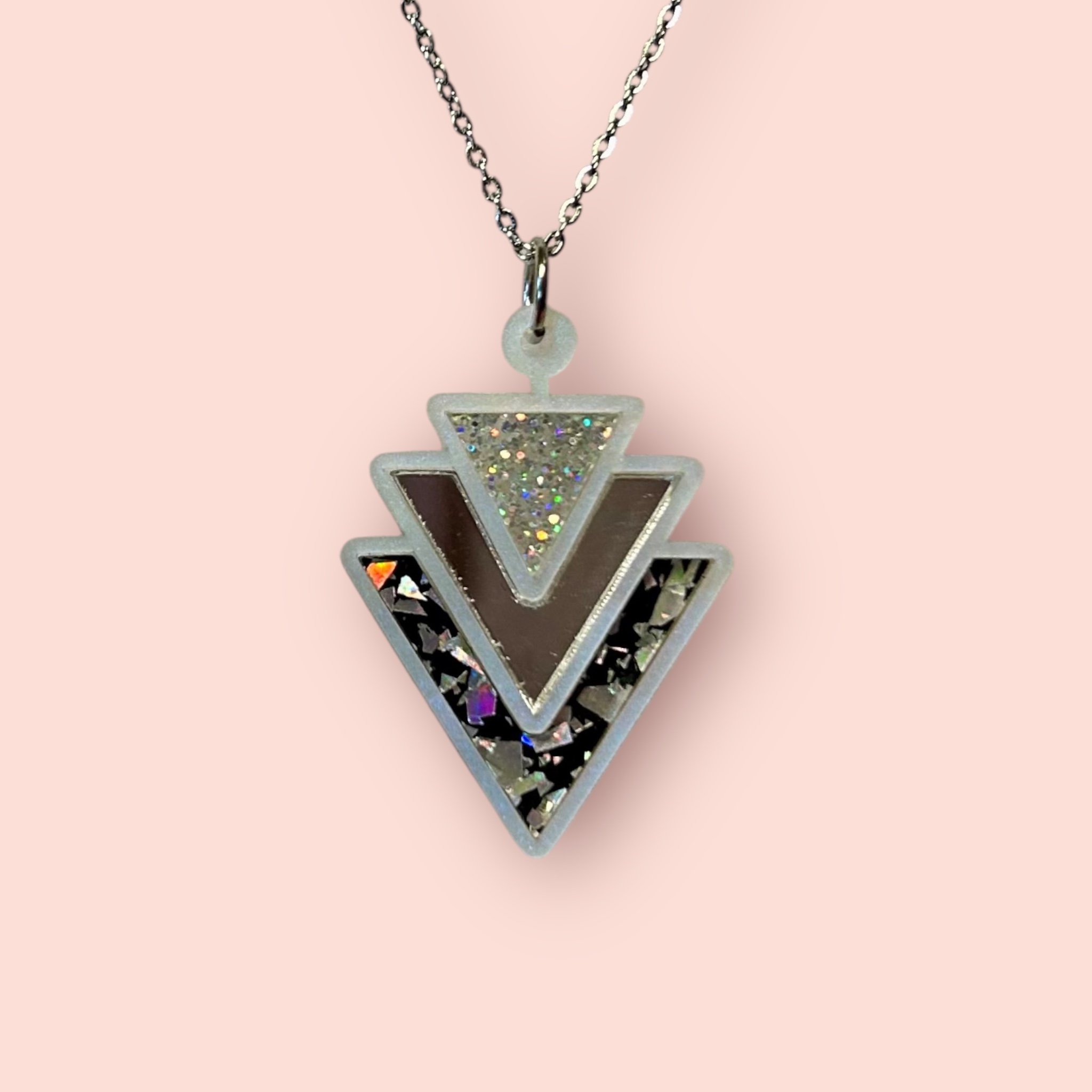 DECO DANGLER PENDANT NECKLACE (C)