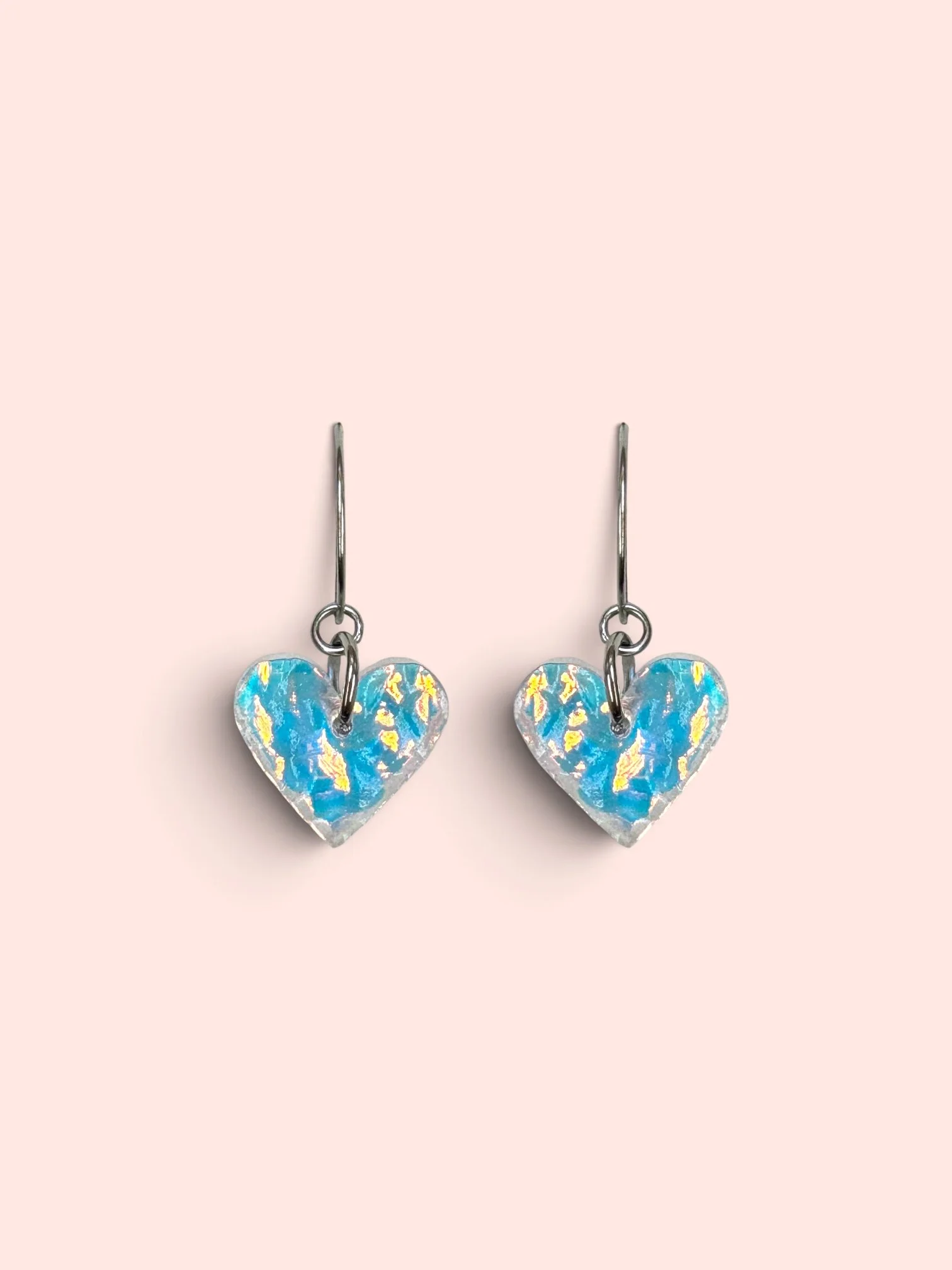 MINI IRIDESCENT TEXTURED HEART HOOPS