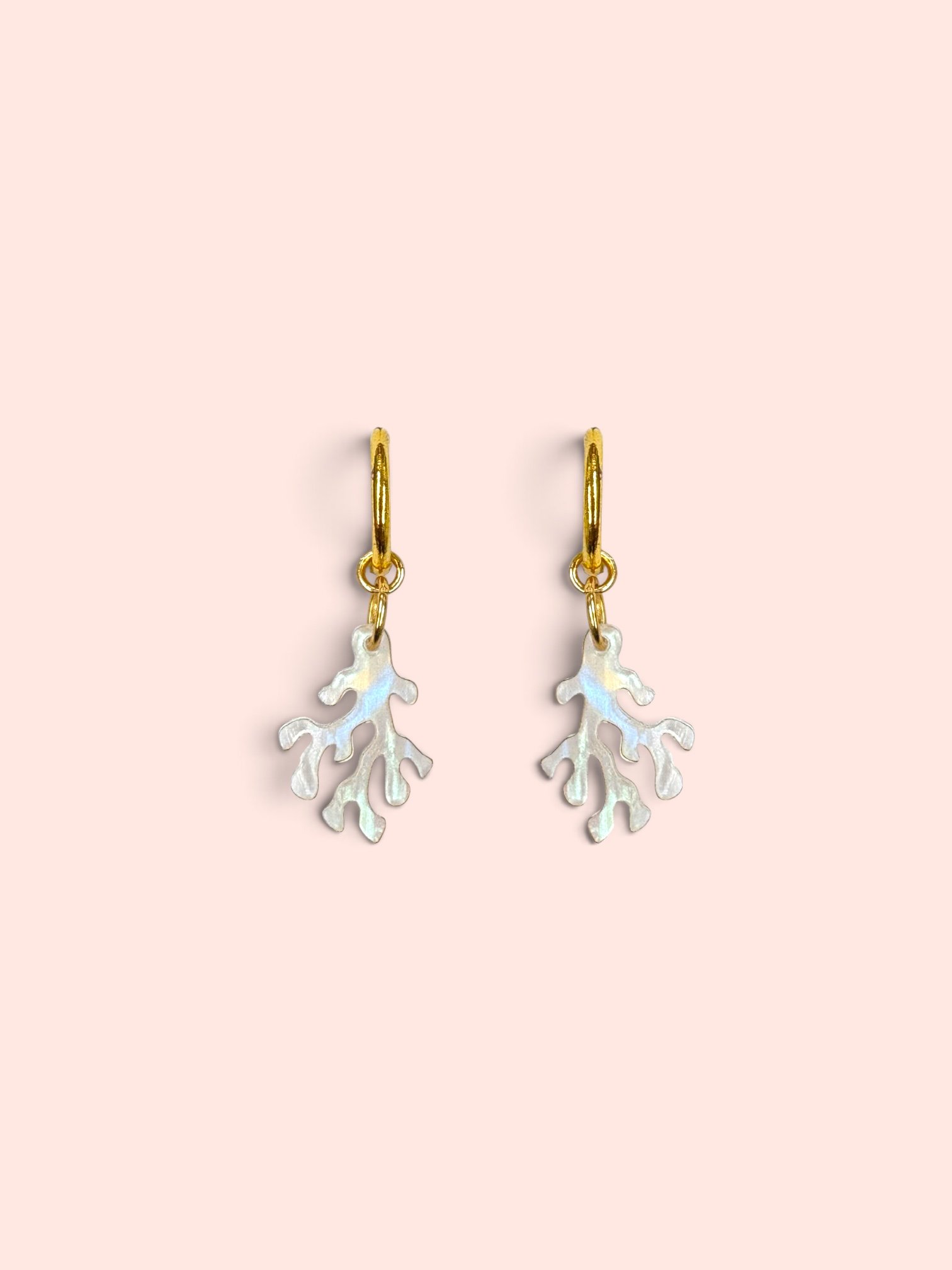 MINI PEARL IRIDESCENT SEAWEED HOOPS