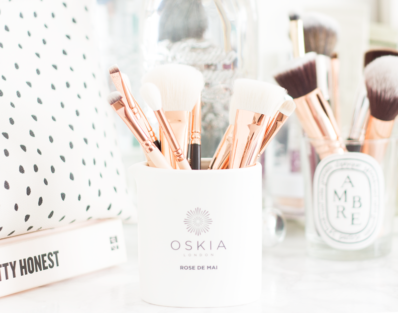How To Keep Your Brushes Looking Like New 