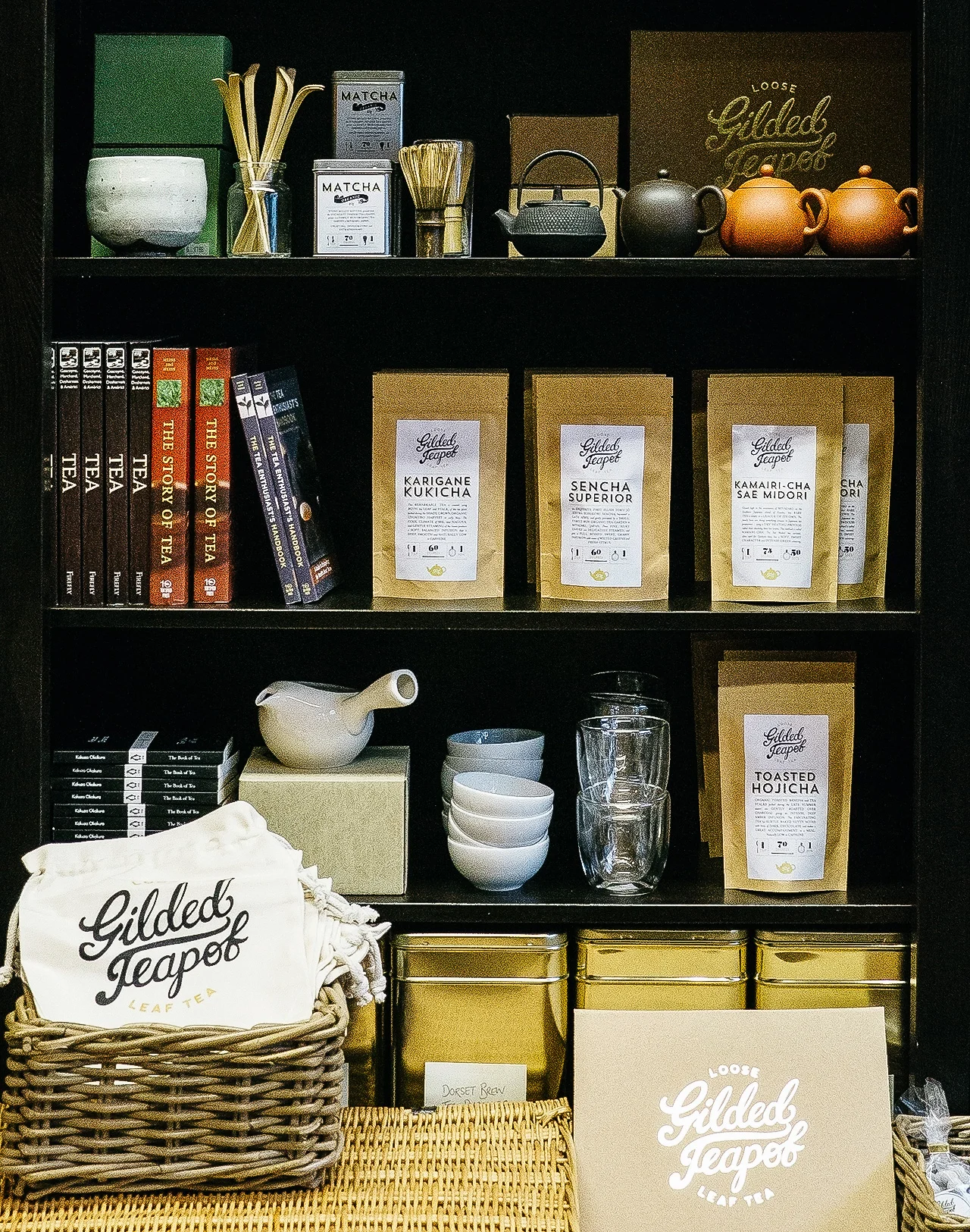 gilded-teapot-shelf.jpg