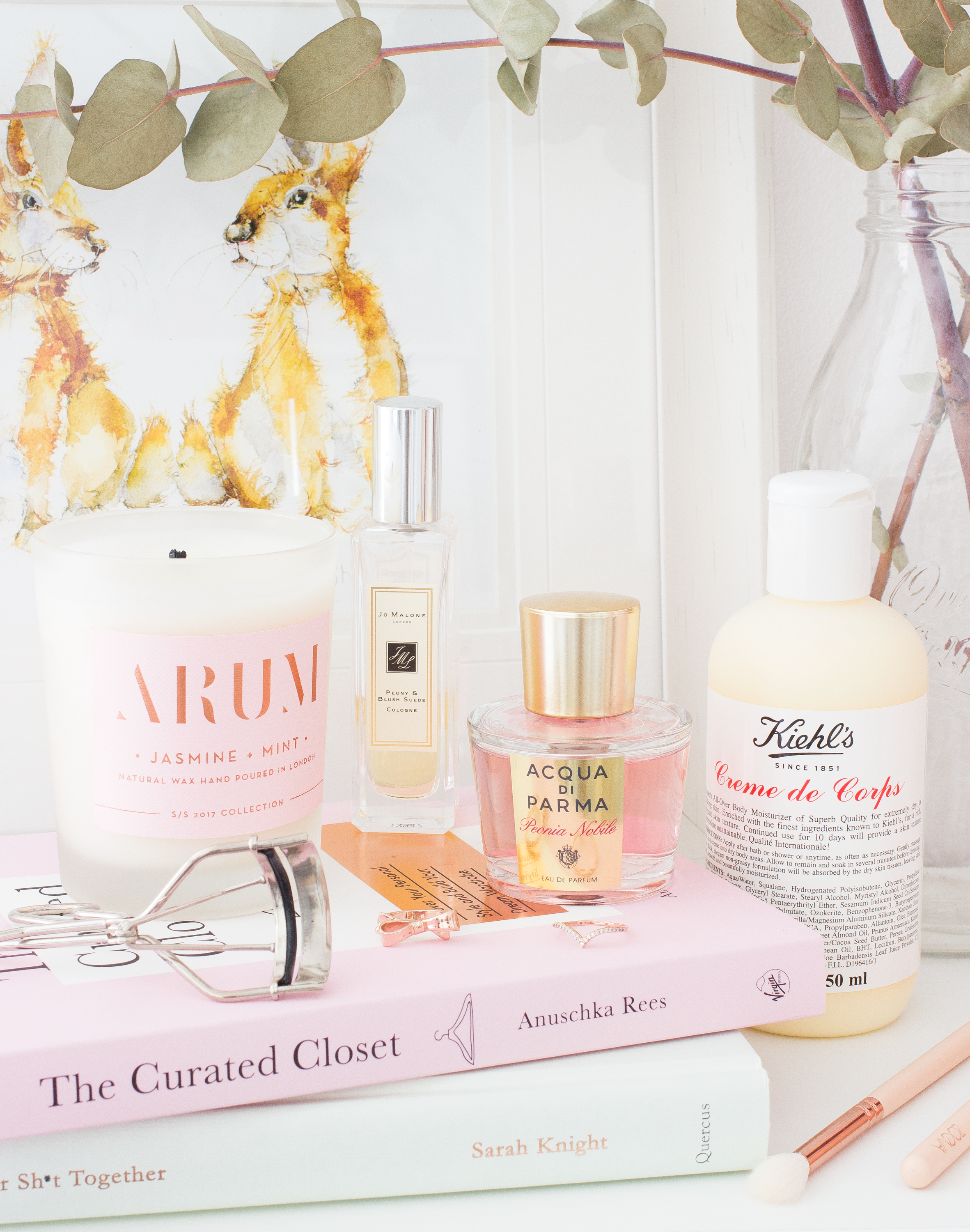 Being Mindful Of Consumerism When You're A Blogger 