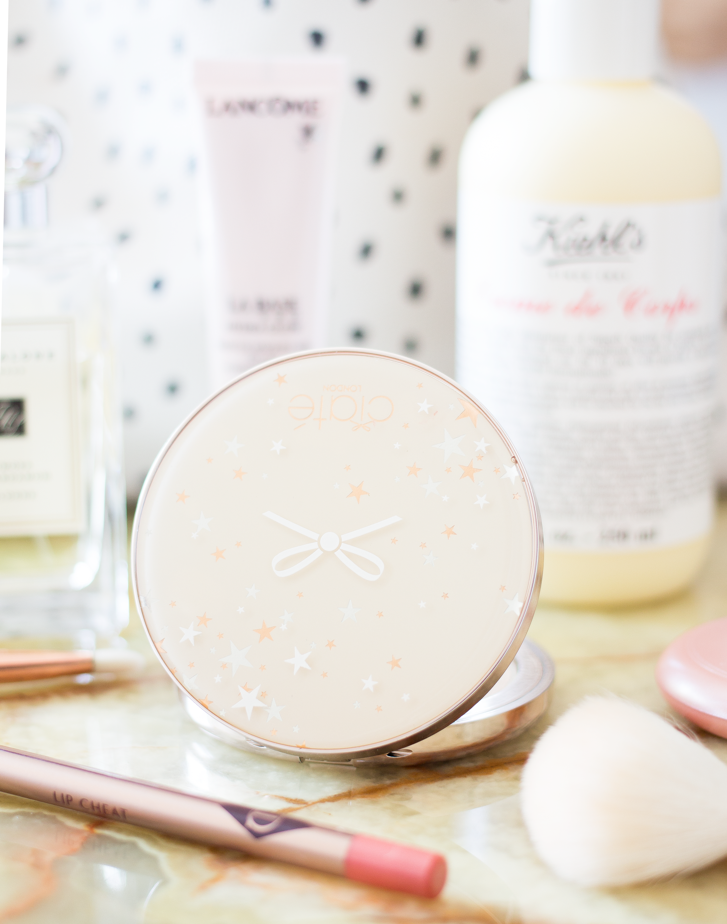 The Best Beauty Lessons I Learnt From Only Having A Small Makeup Bag For Over 2 Months