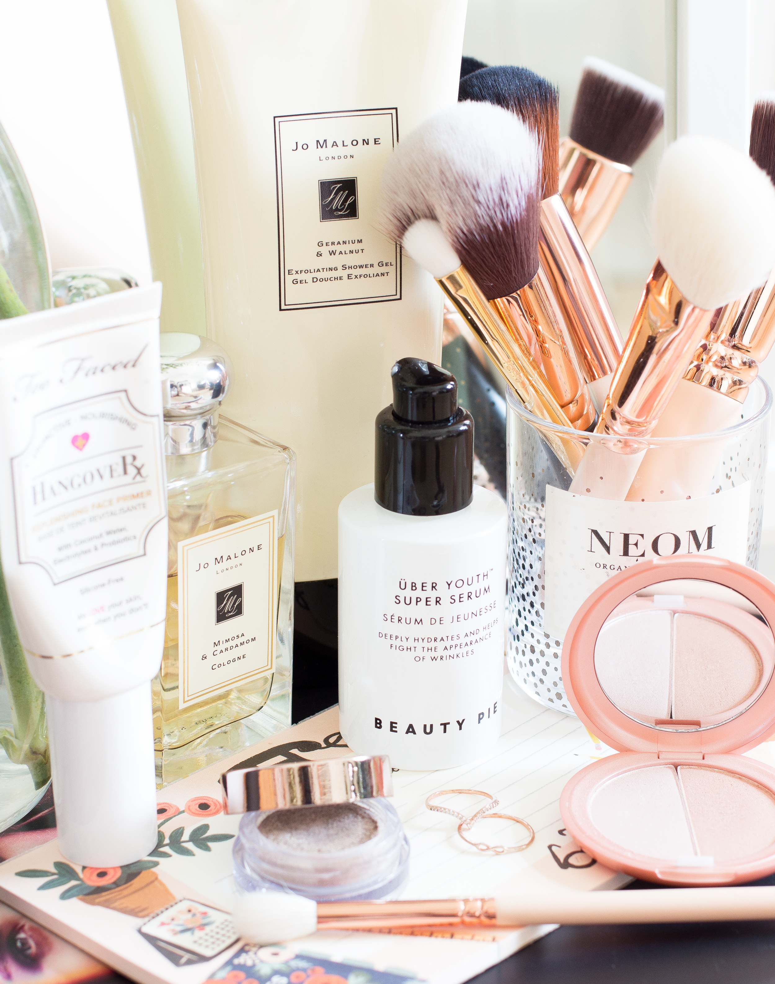 4 Non-Negotiable Beauty Products & My Favourites Right Now 