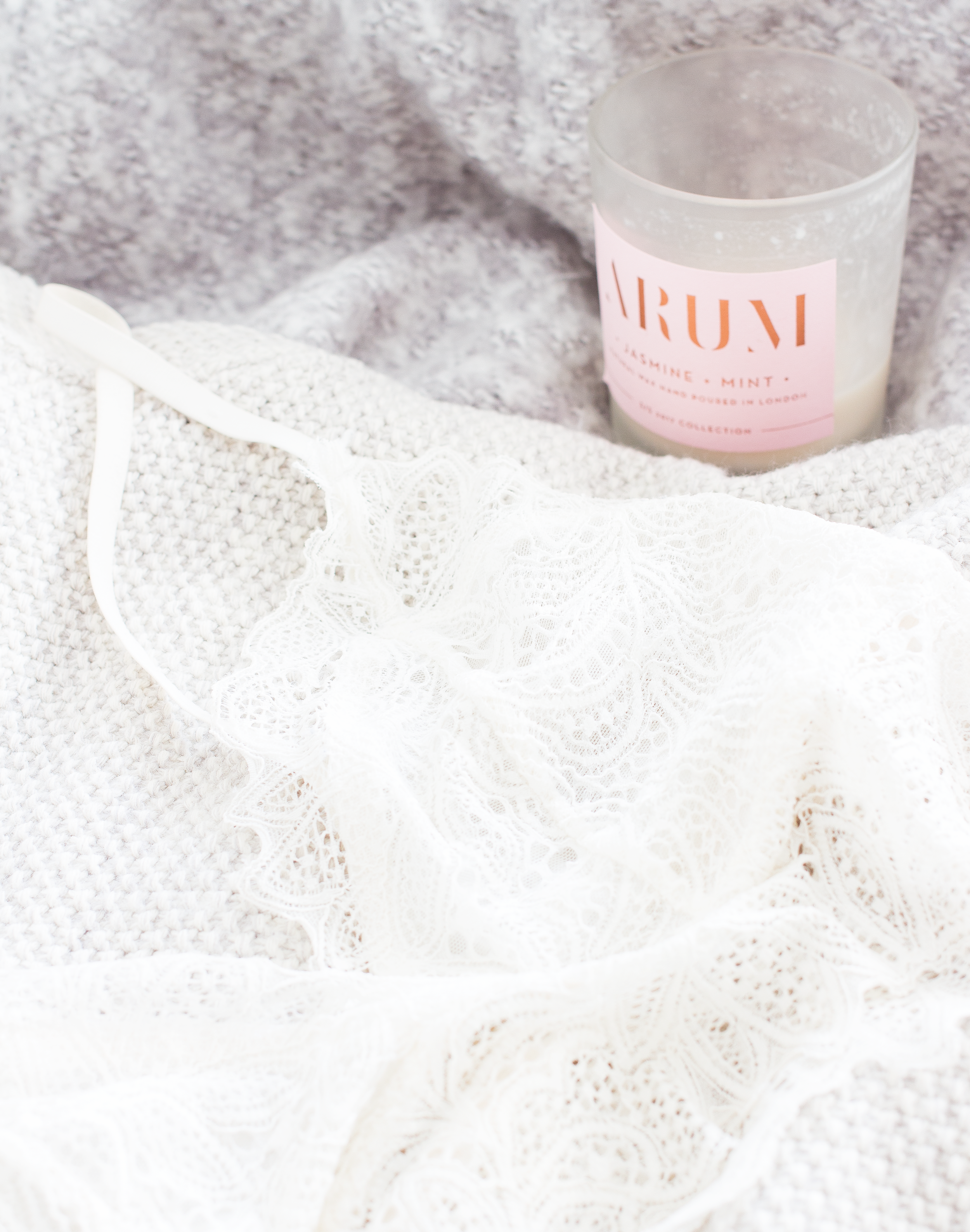 3 Awkward Topics That Girls Never Like To Talk About 