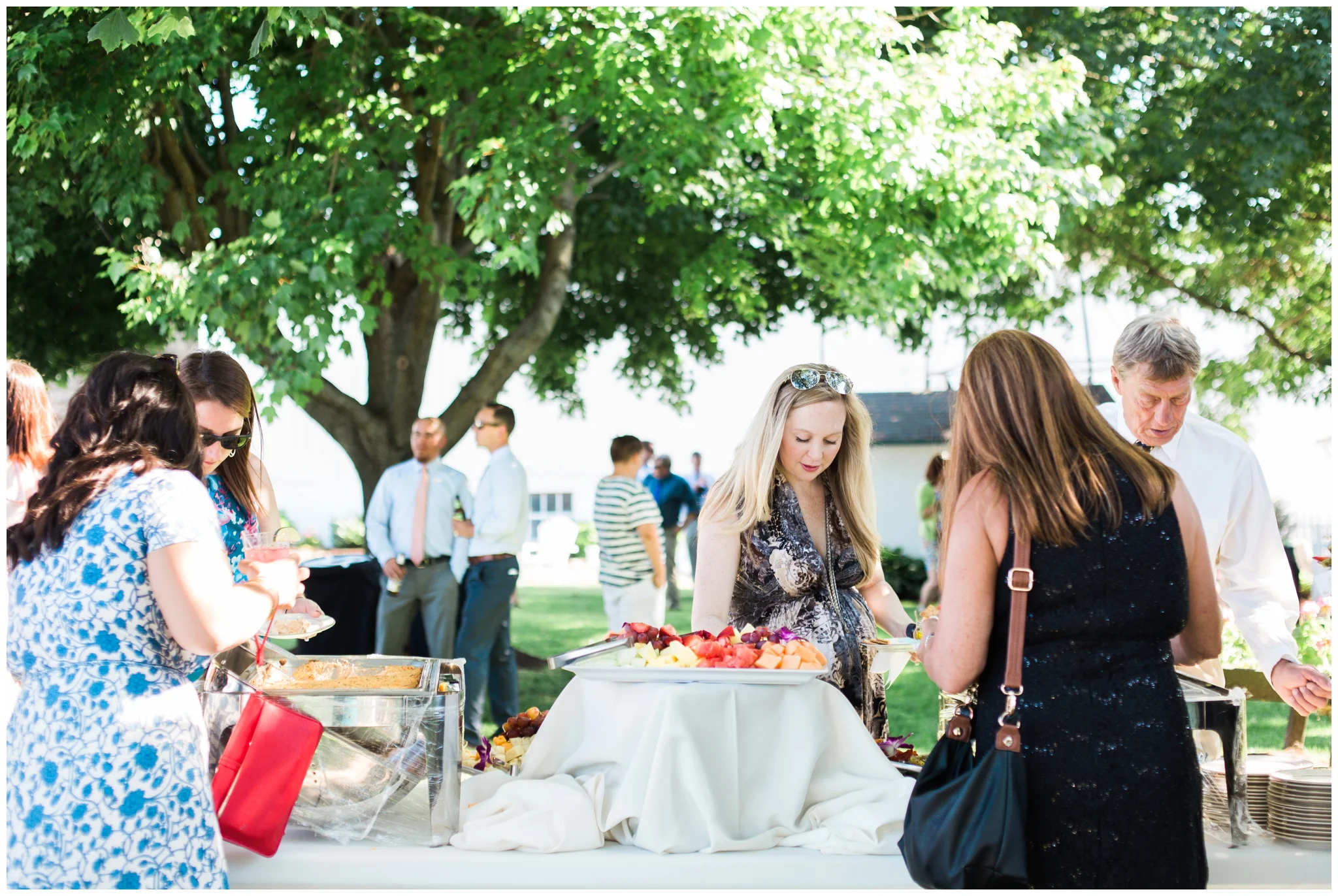 emily grace photography stoltzfus homestead and garden wedding