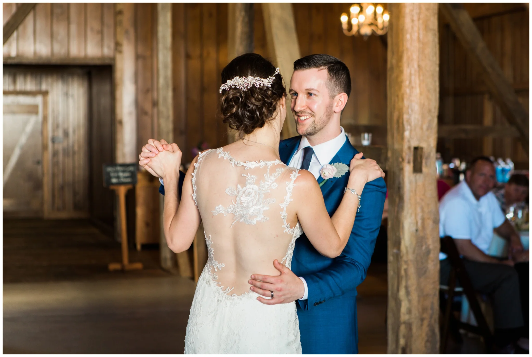 emily grace photography stoltzfus homestead and garden wedding